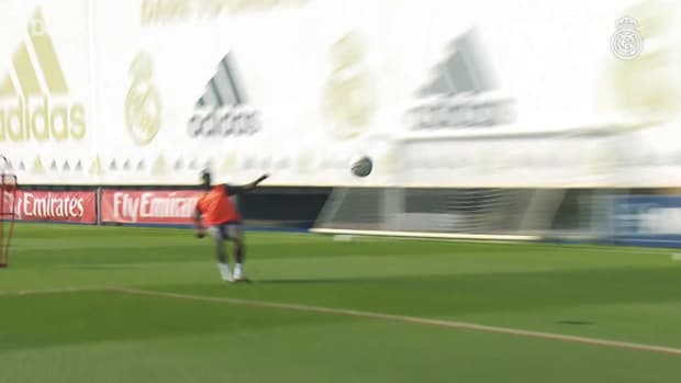 Shots on goal, possession and passing in Real Madrid training session.